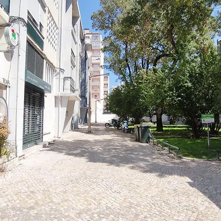 Casa Graziela, Jardim Privado E Totalmente Equipada Facil Acesso A Transportes Lissabon