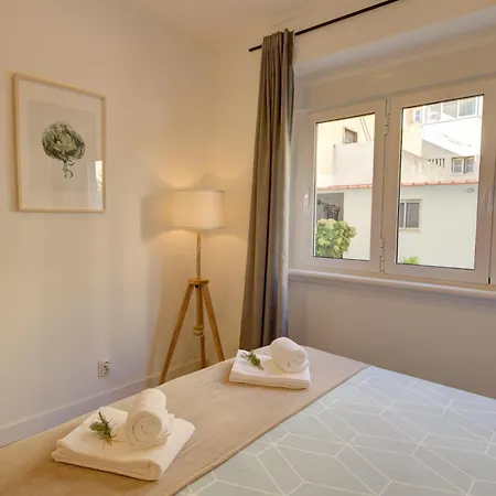 Διαμέρισμα Casa Graziela, Jardim Privado E Totalmente Equipada Facil Acesso A Transportes *