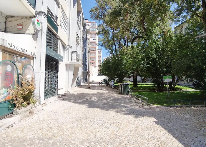 Casa Graziela, Jardim Privado E Totalmente Equipada Fácil Acesso A Transportes Lisboa